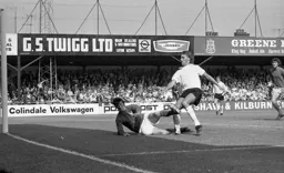 Viv Busby goes close