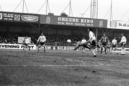 A diving header from Peter Anderson