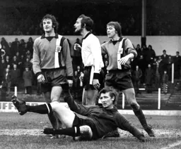 Jimmy Husband and Alan West look frustrated