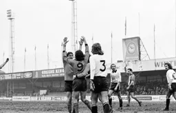 Brian Horton looks less than happy