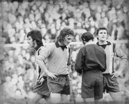 Steve Litt goes into the referee's notebook