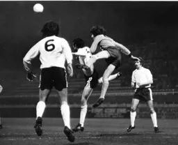 Barry Butlin flies in