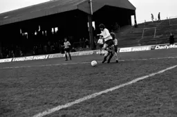 Barry Butlin beats his man