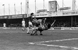 Peter Anderson scores