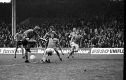 Jimmy Husband strikes for goal (5)