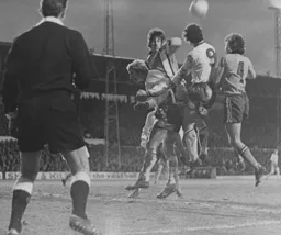 Alan Garner in the thick of the Burnley defence