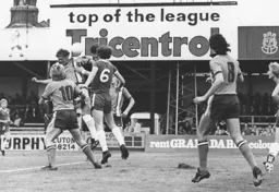 Andy King gets in a brave header