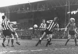 The Sunderland defence is under pressure