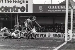 Lineman says offside