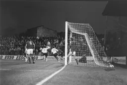 Dixie Deans celebrates