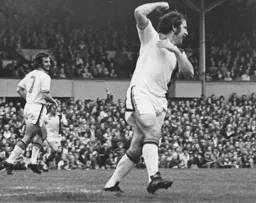 Dixie Deans clebrates after netting the winner