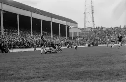 Brian Chambers clattered