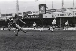 Ron Futcher tries a shot