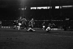 Godfrey Ingram loses out to the Oldham defence