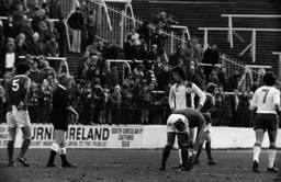 Graham Jones gets a talking to from the ref