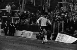 Phil Boersma off down the wing