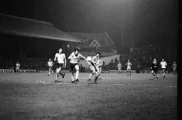 Phil Boersma tries to get the better of a Fulham defender