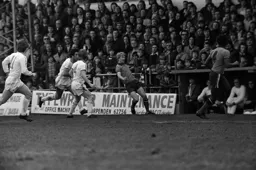 David Carr knocks one down the wing