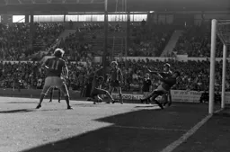 Bob Hatton scores in the first half (10)