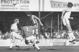 Bob Hatton heads over