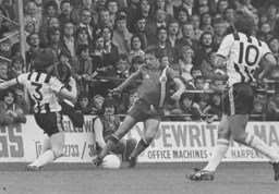 David Moss gets in a cross