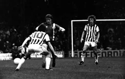 Mal Donaghy clears his defence