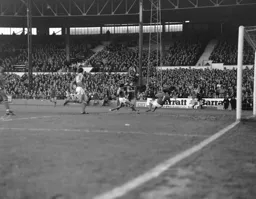 David Moss shoots wide