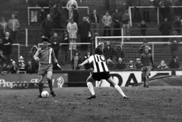 Mark Aizlewood looking for a teammate