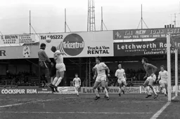 Brian Stein get up above his defender