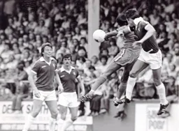 Brian Stein shields the ball