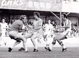 Bob Hatton makes his presence felt