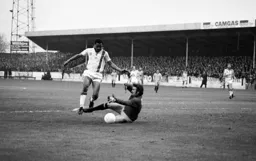 Brian Stein rounds the keeper