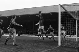 Burnley keeper flapping