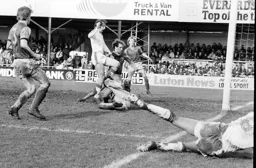 Bob Hatton equalises