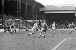 Paul Price cuts in field