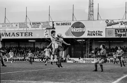 Steve White rises high to head the winner