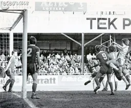 The Chelsea defence under seige