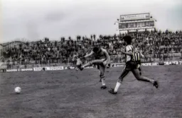 Brian Stein tries for another goal