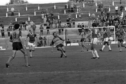 Brian Horton passes through midfield