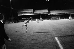 Mal Donaghy gets in a header