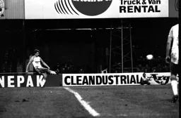 David Moss gets a cross in