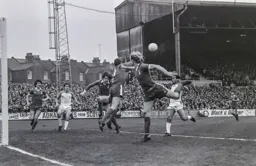 The ball flies over everyones heads