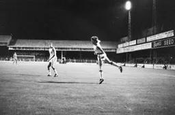 Mal Donaghy heads into the box