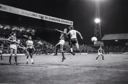 Clive Goodyear gets above Paul Elliot