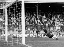 Mal Donaghy nets Town`s 89th minute equaliser