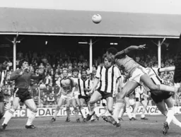 Paul Elliott joins the attack as Town search for an equaliser