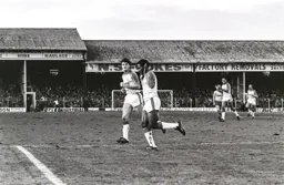 Emeka Nwajiobi celebrates with Frankie Bunn