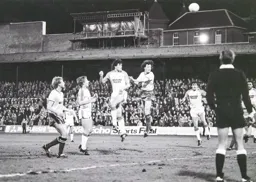 Frankie Bunn sees his header fly over the bar