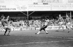 Emeka Nwajiobi goes close