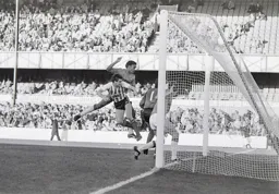 Paul Elliott heads over